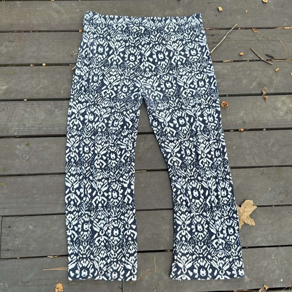 Lauren Ralph Lauren Navy and White Patterned Soft Stretchy Pants size 2X - Picture 3 of 4